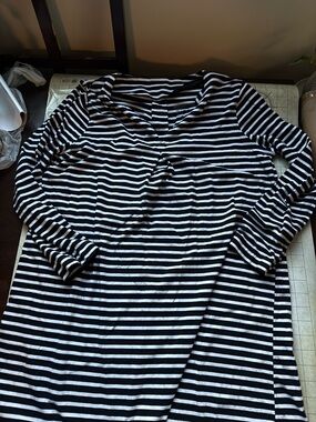 Coolibar Black and White Striped Long Sleeve V-Neck Top UPF 50+ UV Protection